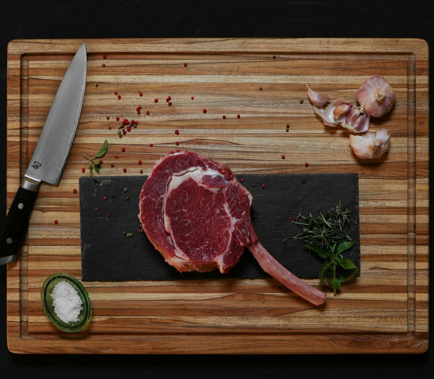 TeakHaus Edge Grain Cutting Board W/Hand Grip + Juice Canal (Rectangle) | 20" X 15" X 1.5" 4 TeakHaus Edge Grain Cutting Board W/Hand Grip + Juice Canal (Rectangle) | 20" X 15" X 1.5" - Image 2