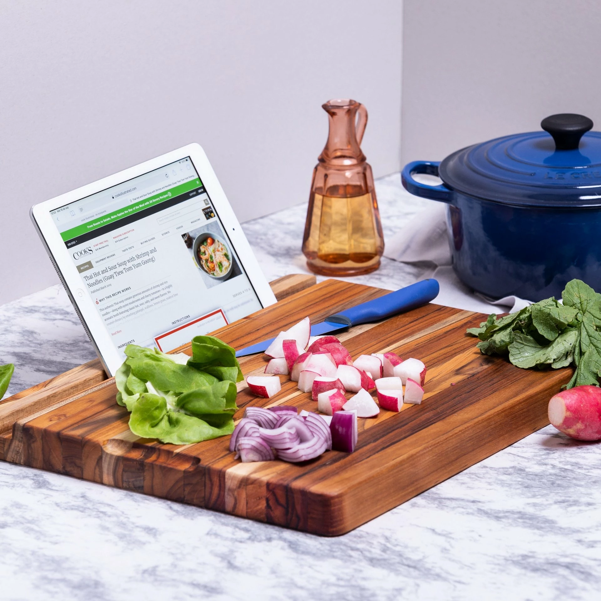 TeakHaus Edge Grain Smart Board (Large) | 20" X 15" X 1.5" 7 TeakHaus Edge Grain Smart Board (Large) | 20" X 15" X 1.5" - Image 5